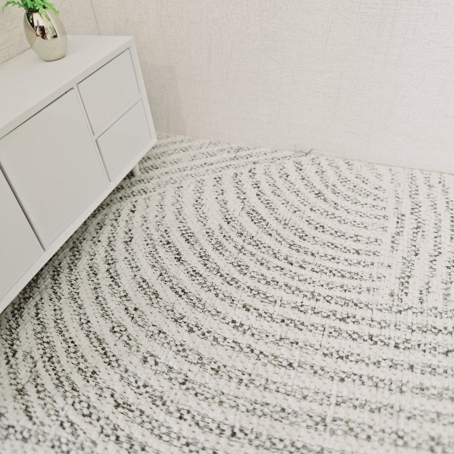 Dolls House Large Light Grey & White Rug 1:12th Scale, Miniature Rug (RUG-EX)