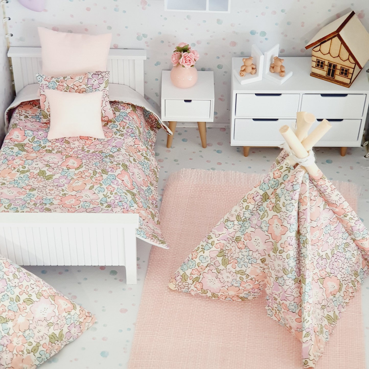 Dolls House in a Travel Suitcase, Pretty Liberty Michelle design, 12th Scale, Miniature case