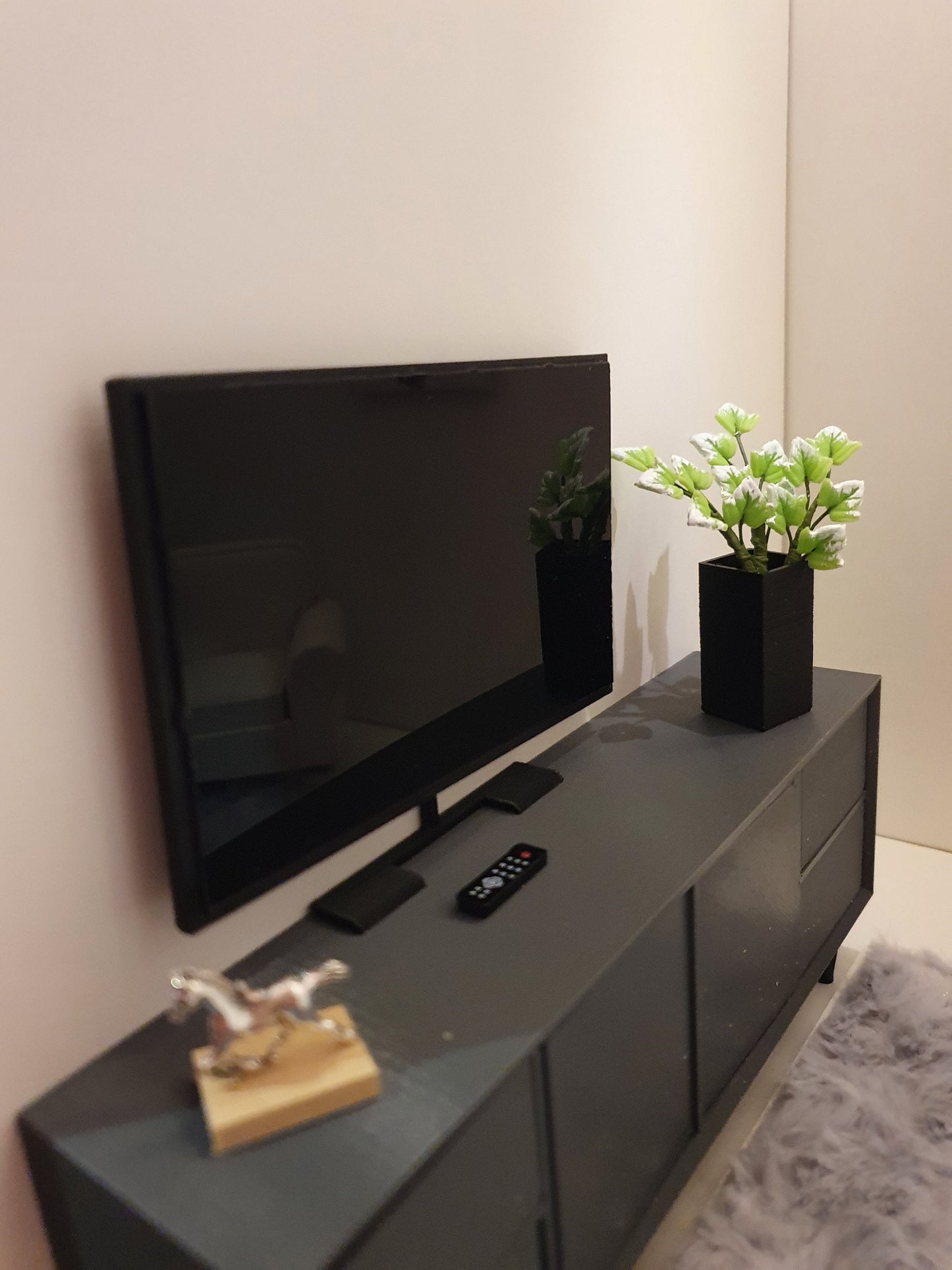 Modern Flatscreen Television on a Modern Stand with remote control, dolls house, Miniature TV (TVST)