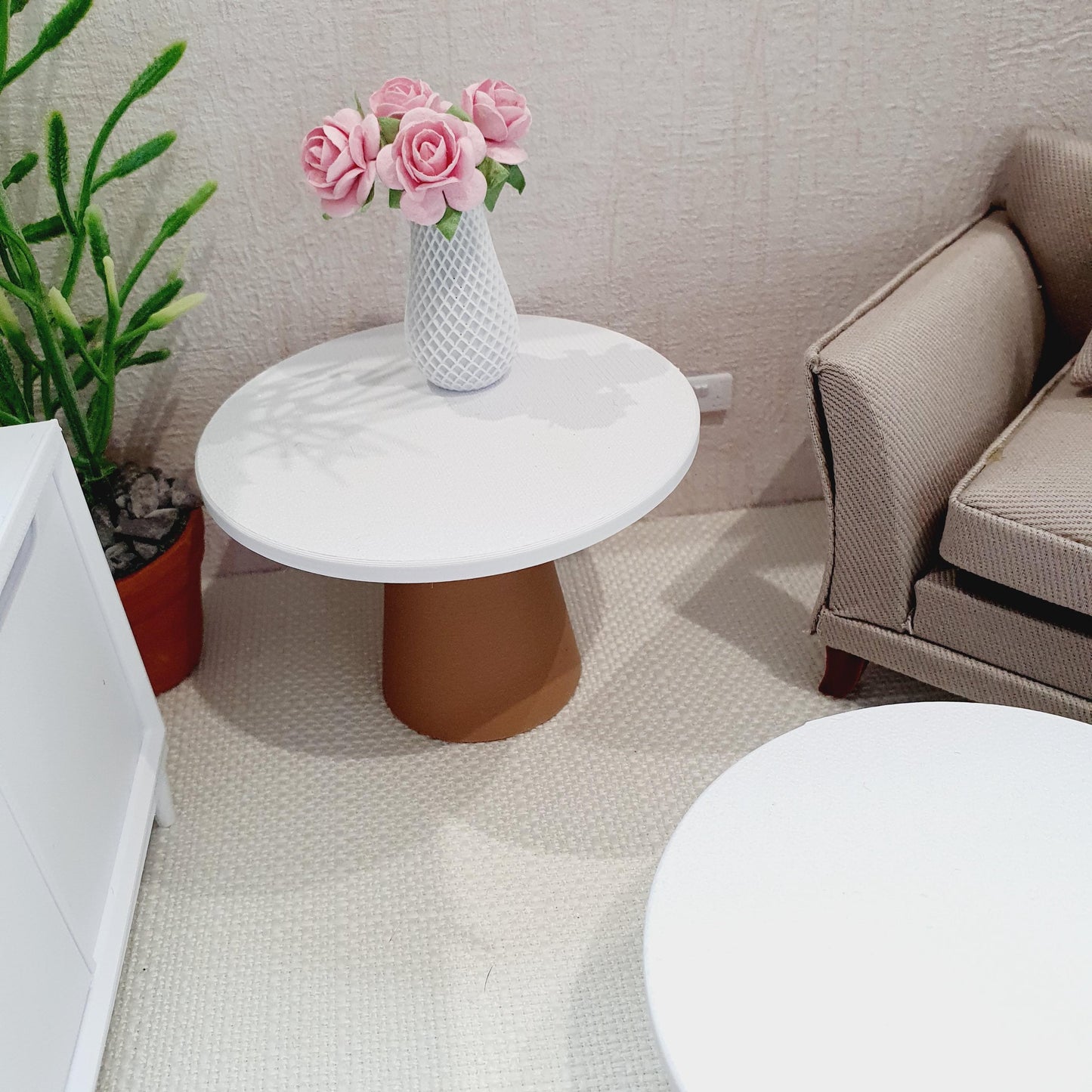Dolls House Modern Side table Table, 1:12 Scale, Choice of Colours, Miniature Side Table