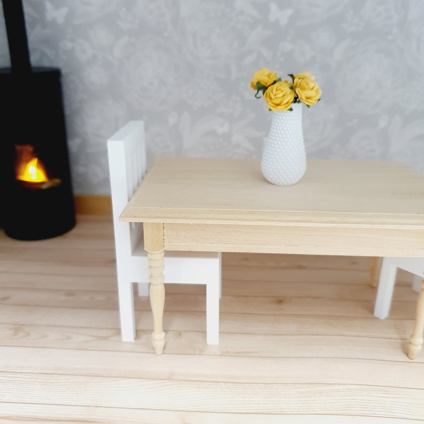 Dolls House Modern Kitchen / Dining 1x Chair, Miniature Furniture, Dollhouse Accessories, Choice of Colours