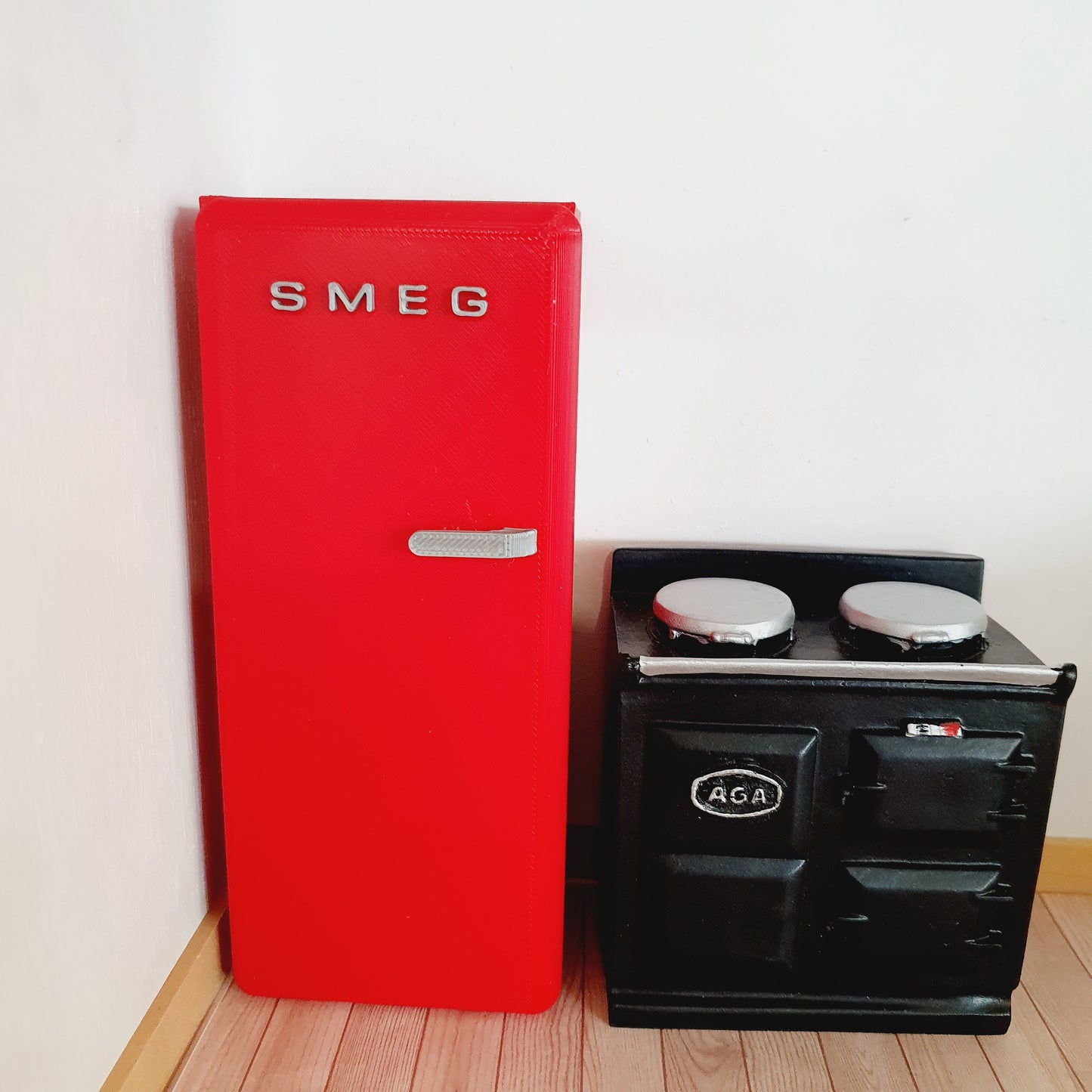 Dolls House Modern Kitchen Red SMEG Fridge, 1:12th Scale, Miniature fridge (K-FR-8)