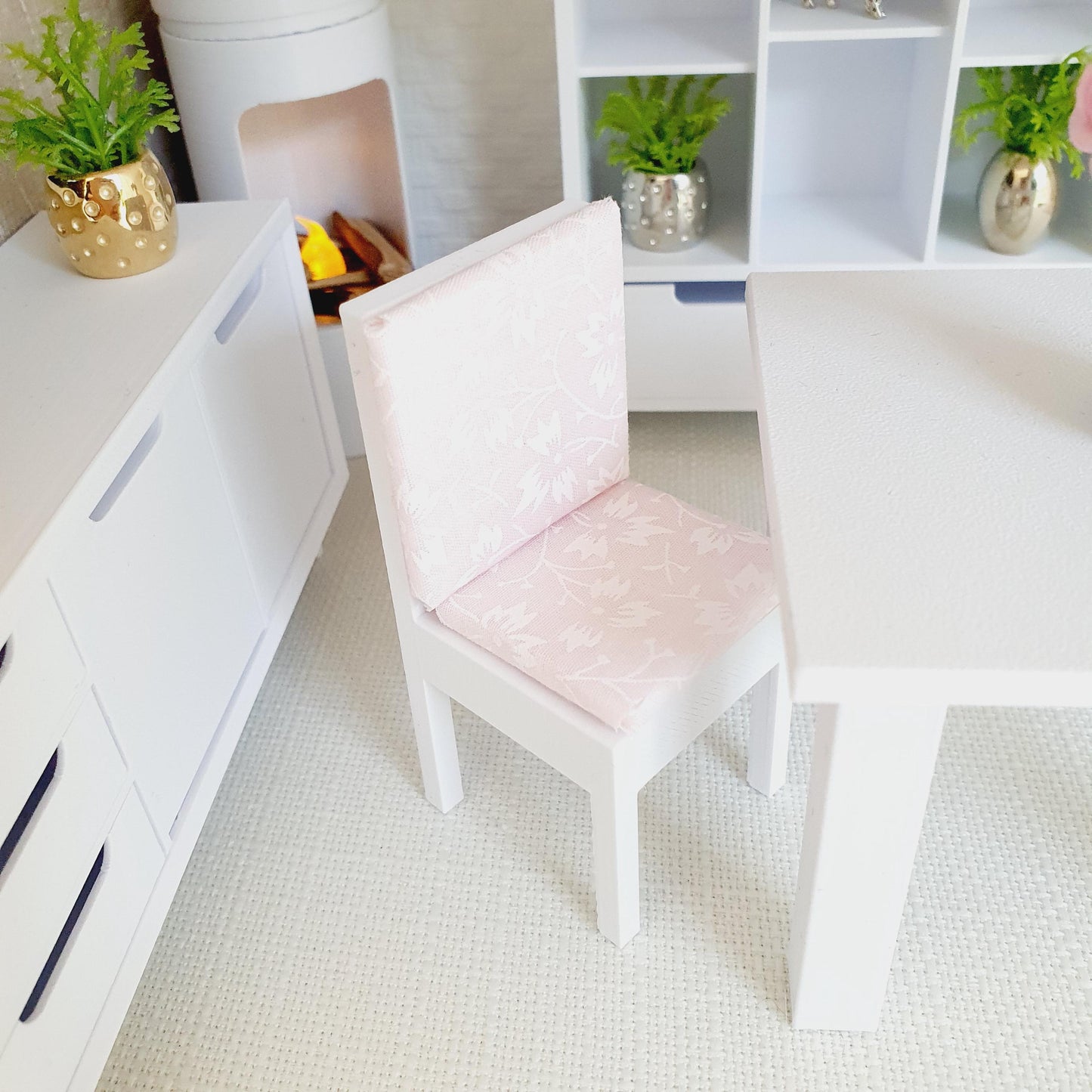 Dolls House Modern Kitchen / Padded Dining 1x Chair, Miniature Furniture, Dollhouse Accessories, Choice of Colours and Seat Pads