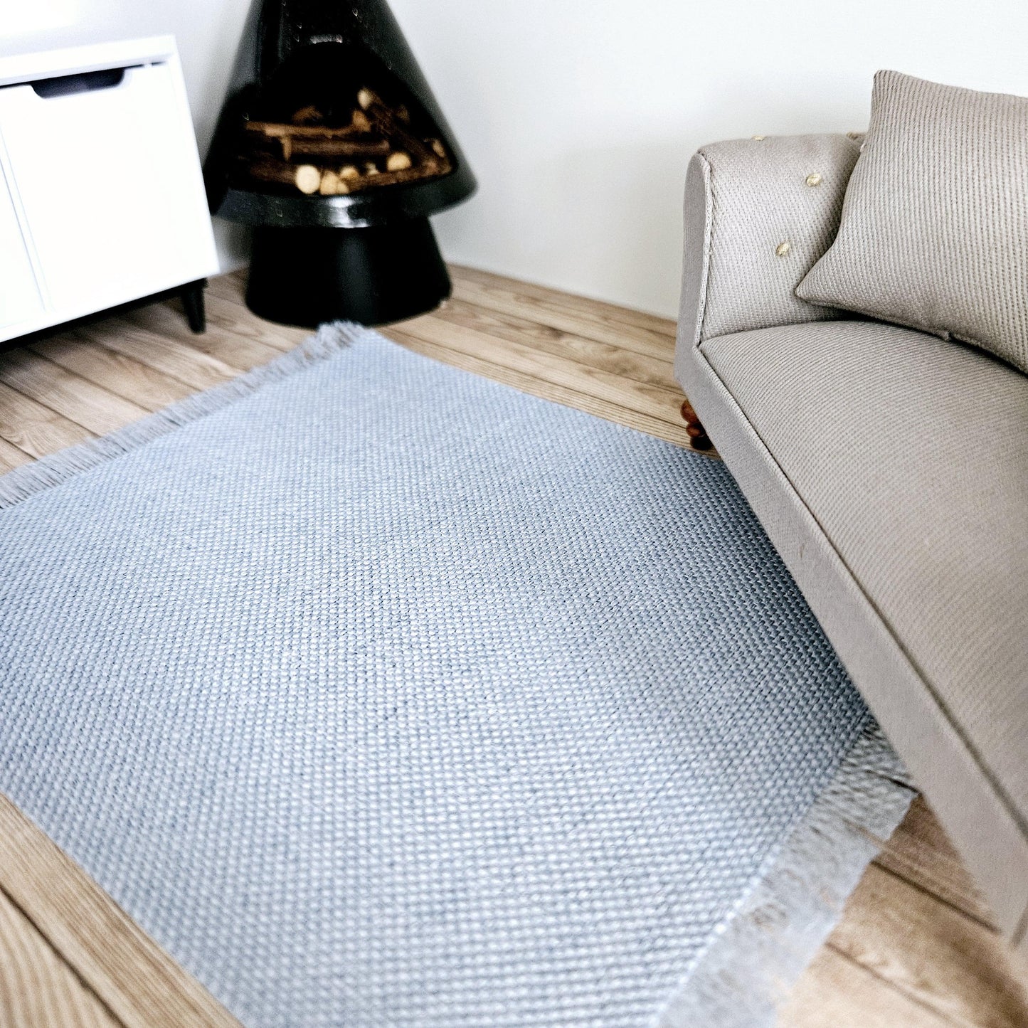 SALE!! Dolls House Coloured Rug 1:12th Scale, Miniature Rug