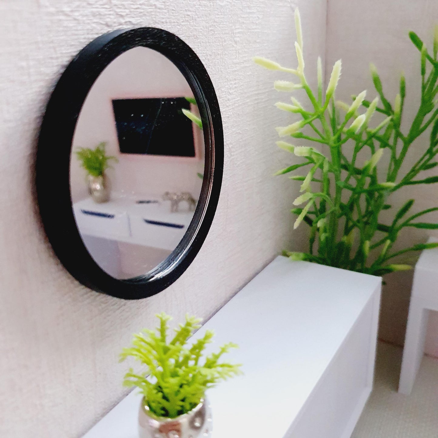 Dolls House Modern 6.3cm Coloured Framed Large Round Mirror, Miniature Mirror, 12th Scale Mirror