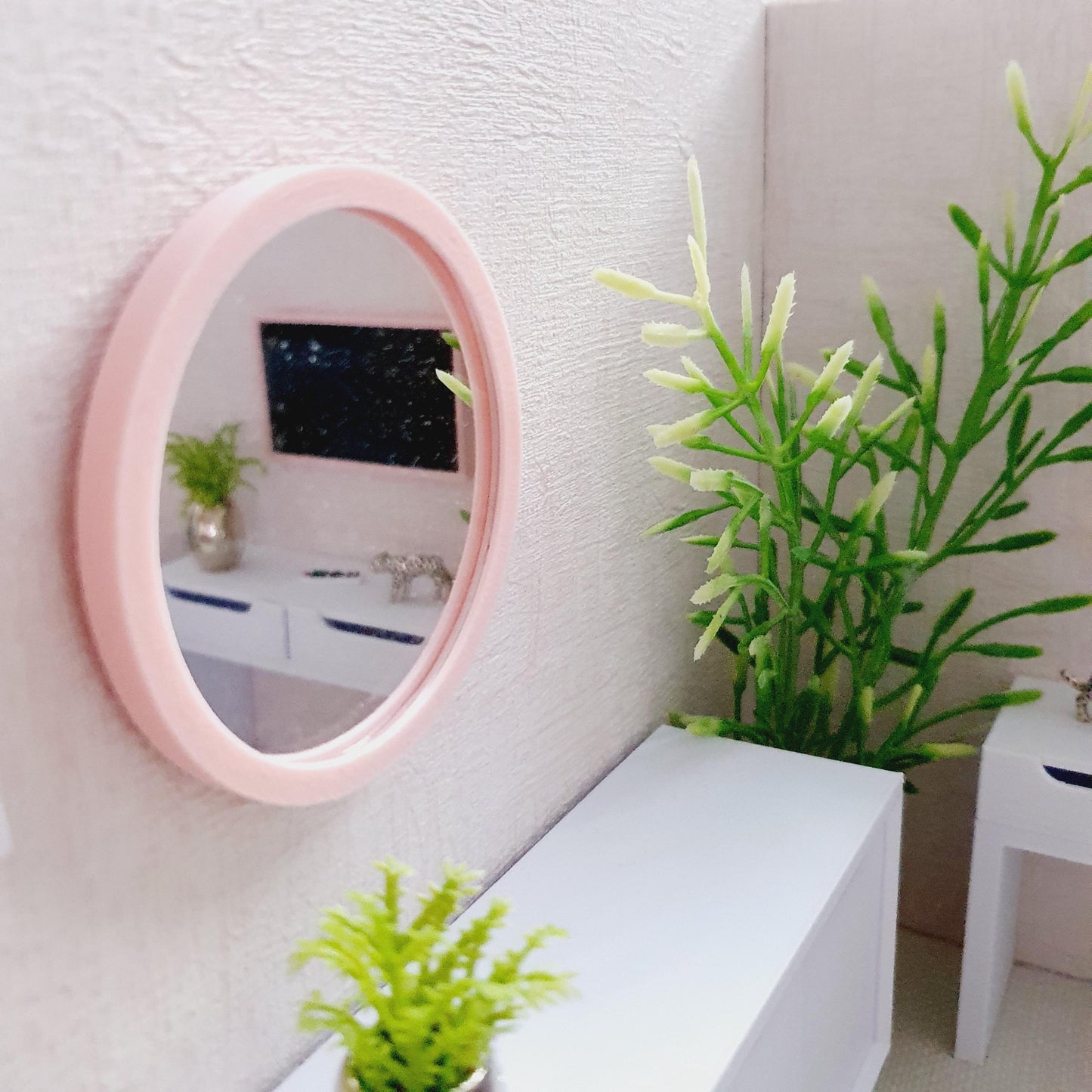 Dolls House Modern 6.3cm Coloured Framed Large Round Mirror, Miniature Mirror, 12th Scale Mirror