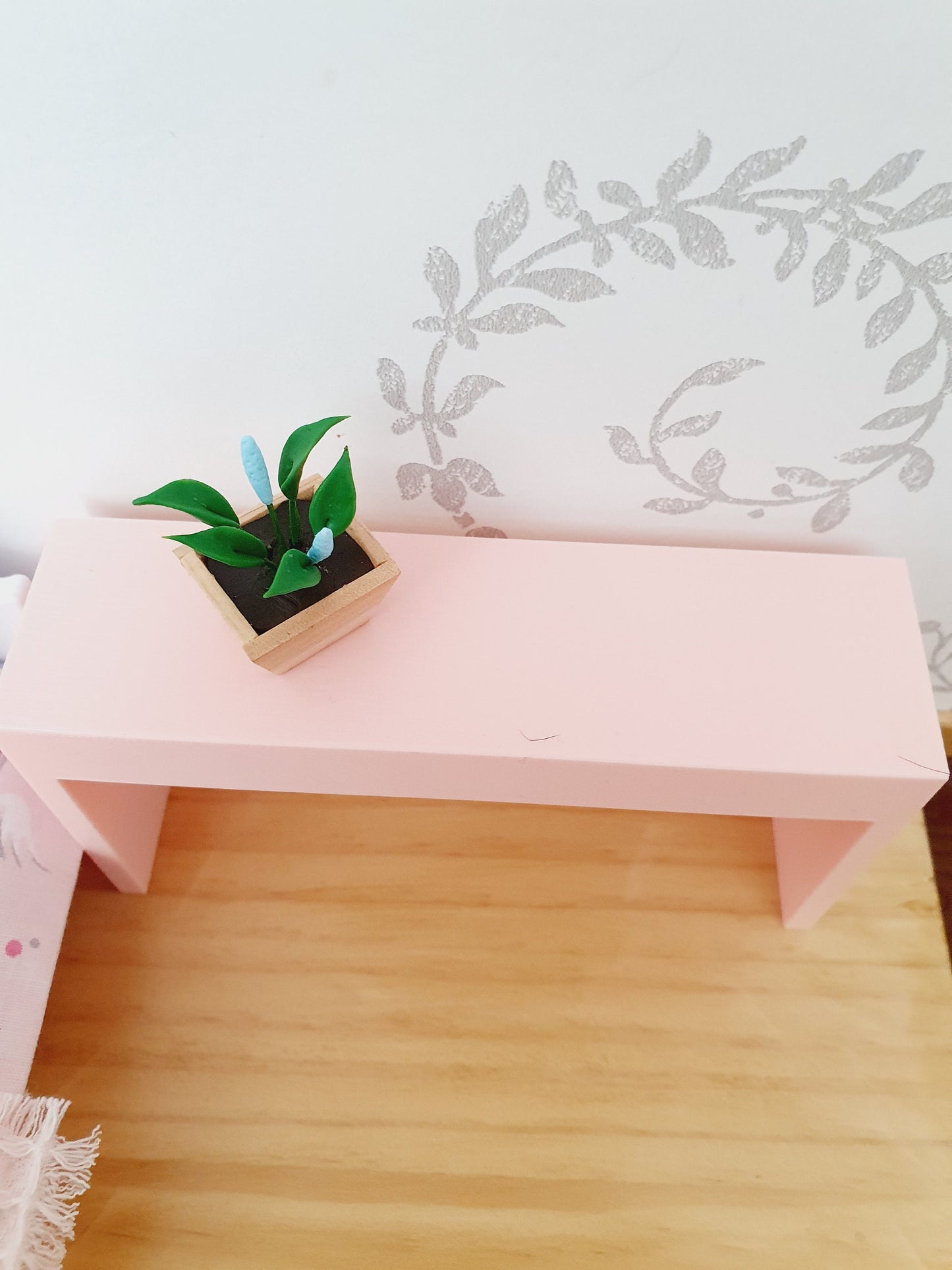 Dolls House Modern Console Table / Kitchen Breakfast Bar Choice of Colours 1:12th Scale, Miniature Breakfast Bar (VA-BB)