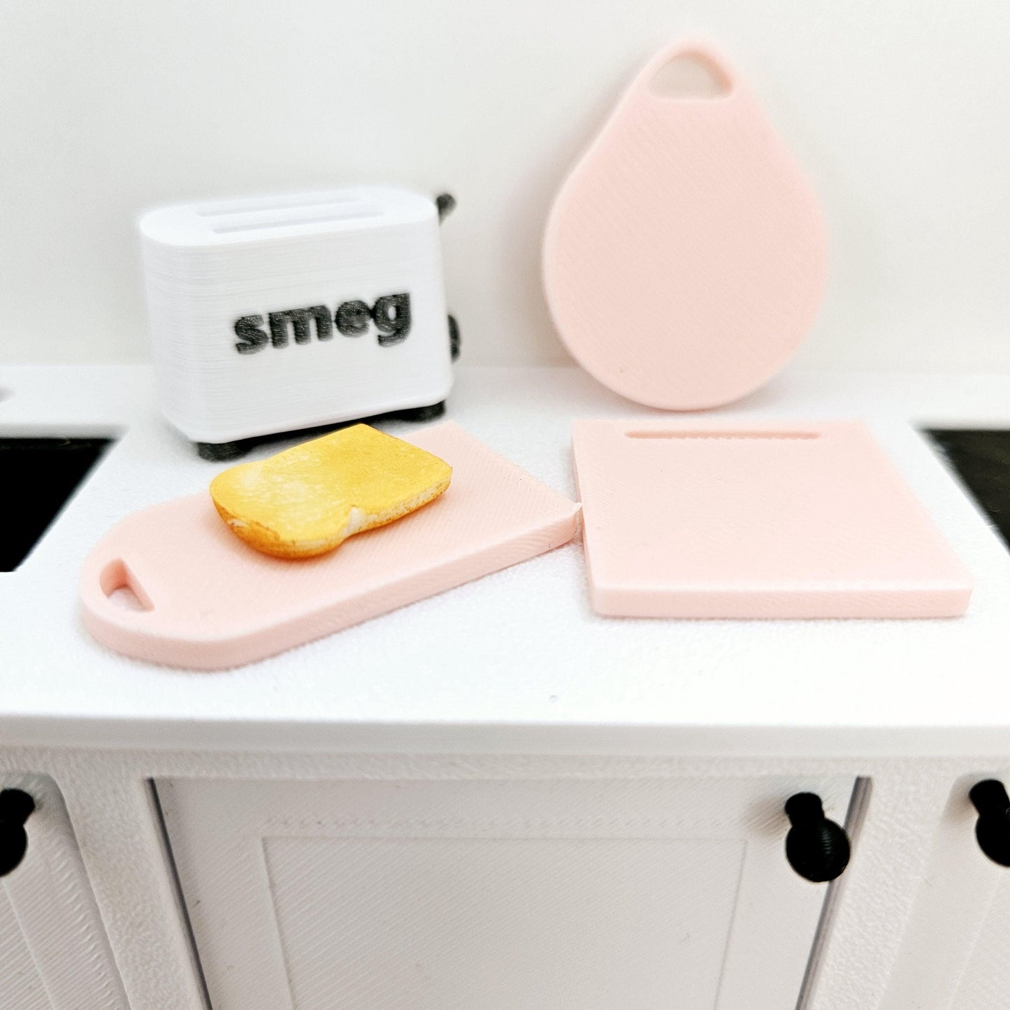 Dolls House Chopping Boards, Set of 3, Choice of Colours, 12th scale, miniature cutting boards