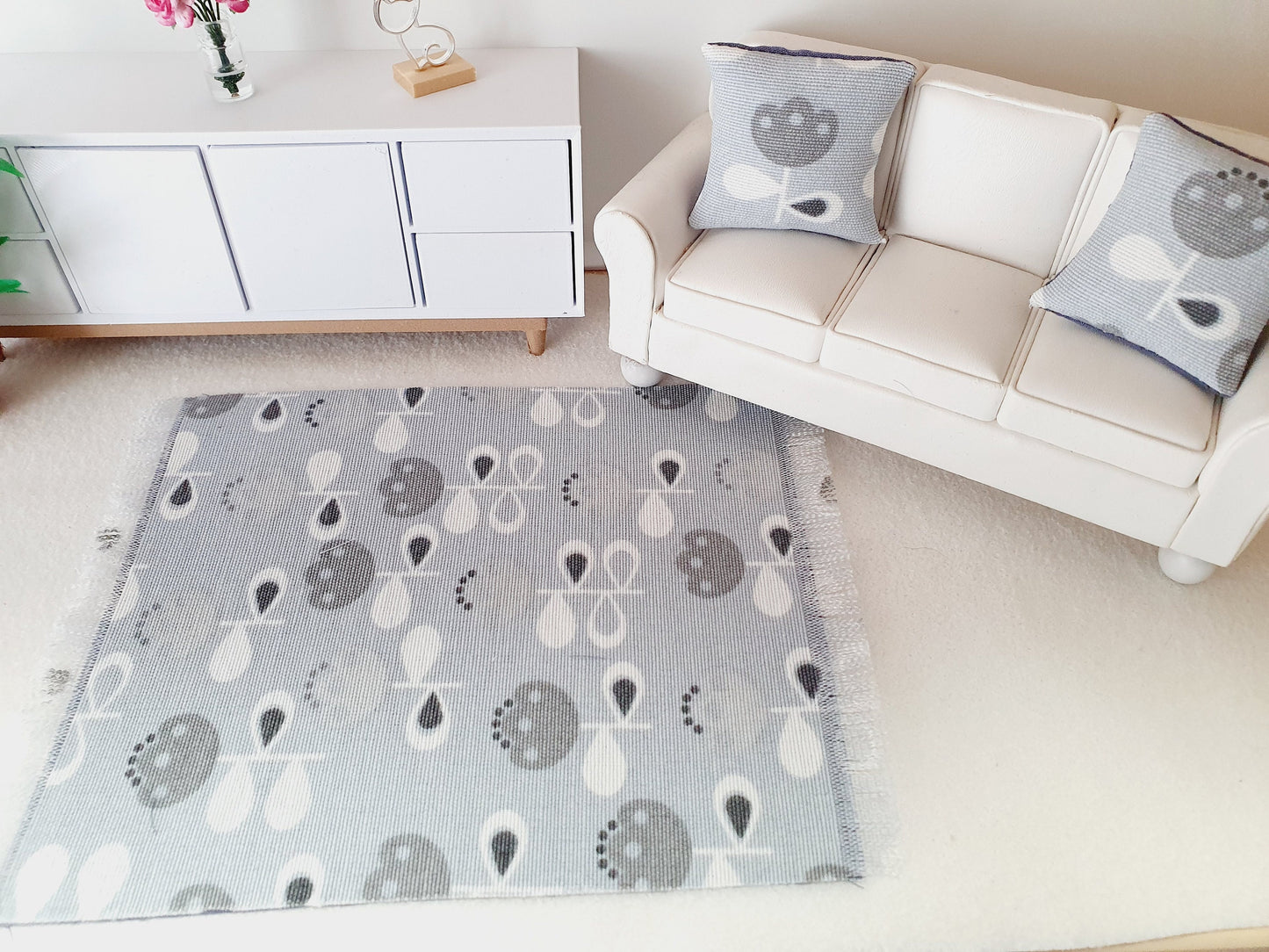 SALE!! Dolls House Grey Floral Rug 1:12th Scale, Miniature Rug