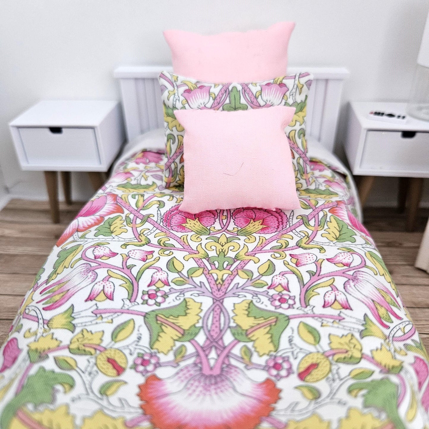 SALE!! Dolls house Floral Single 12th Scale Bedding Set, Doll House Girls Room Bedding