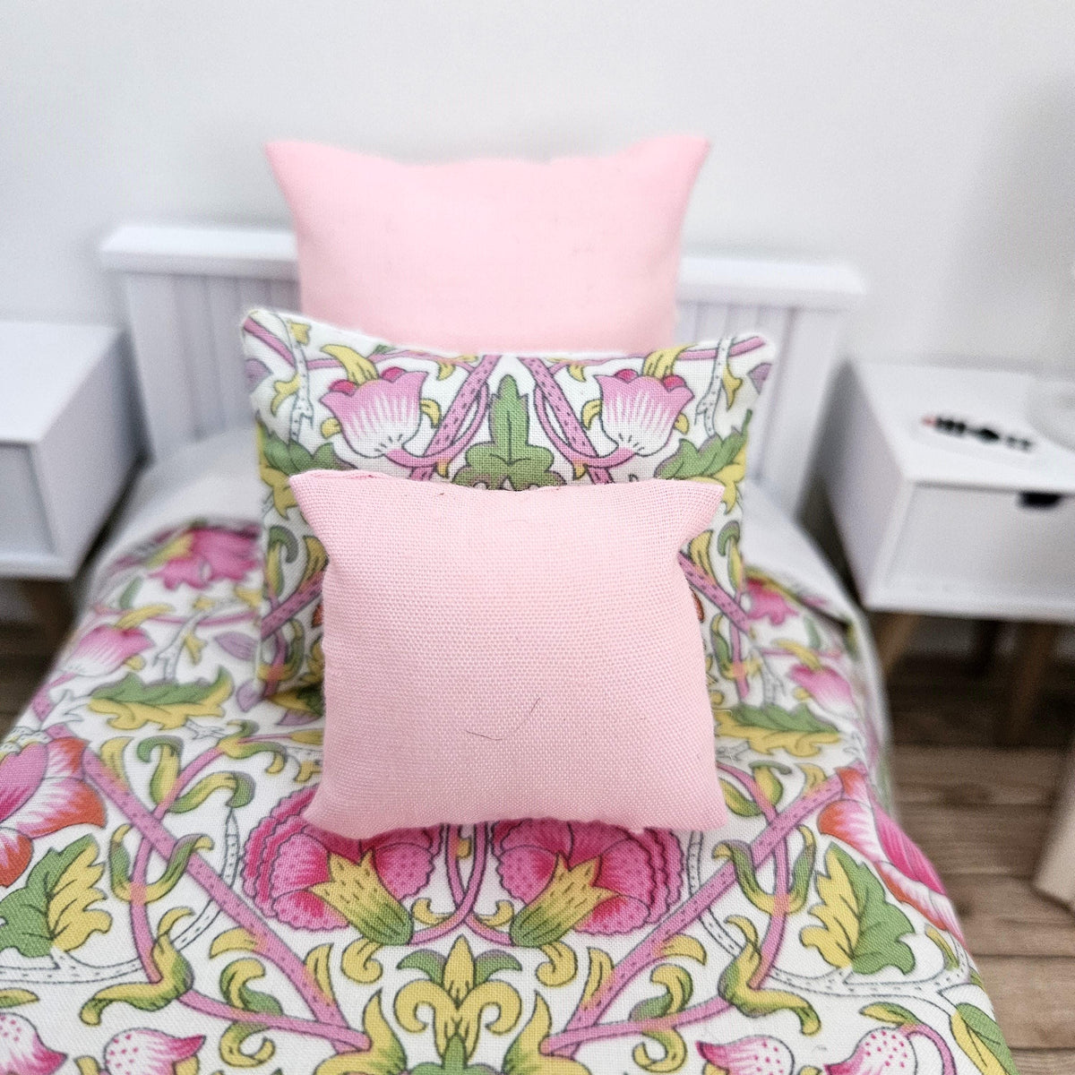SALE!! Dolls house Floral Single 12th Scale Bedding Set, Doll House Girls Room Bedding