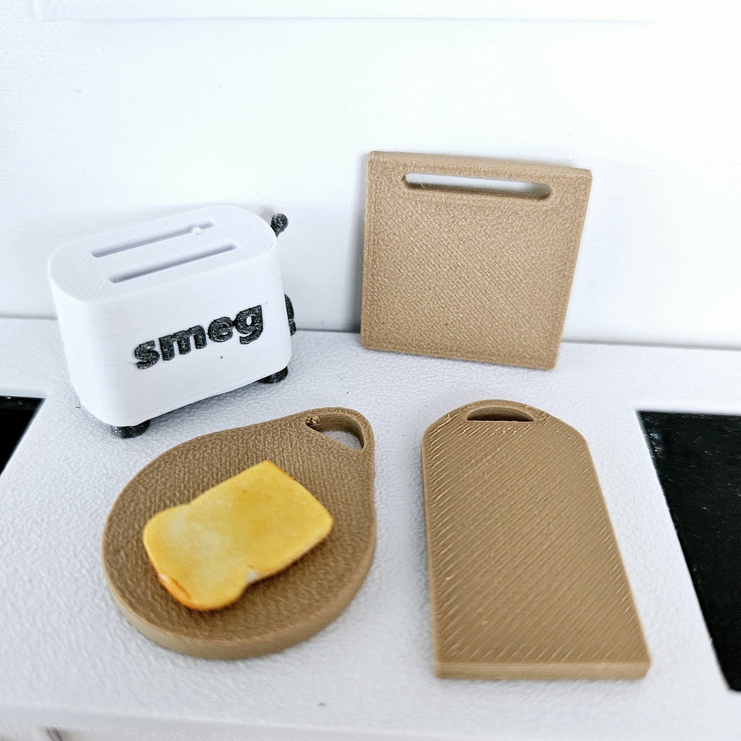 Dolls House Chopping Boards, Set of 3, Choice of Colours, 12th scale, miniature cutting boards