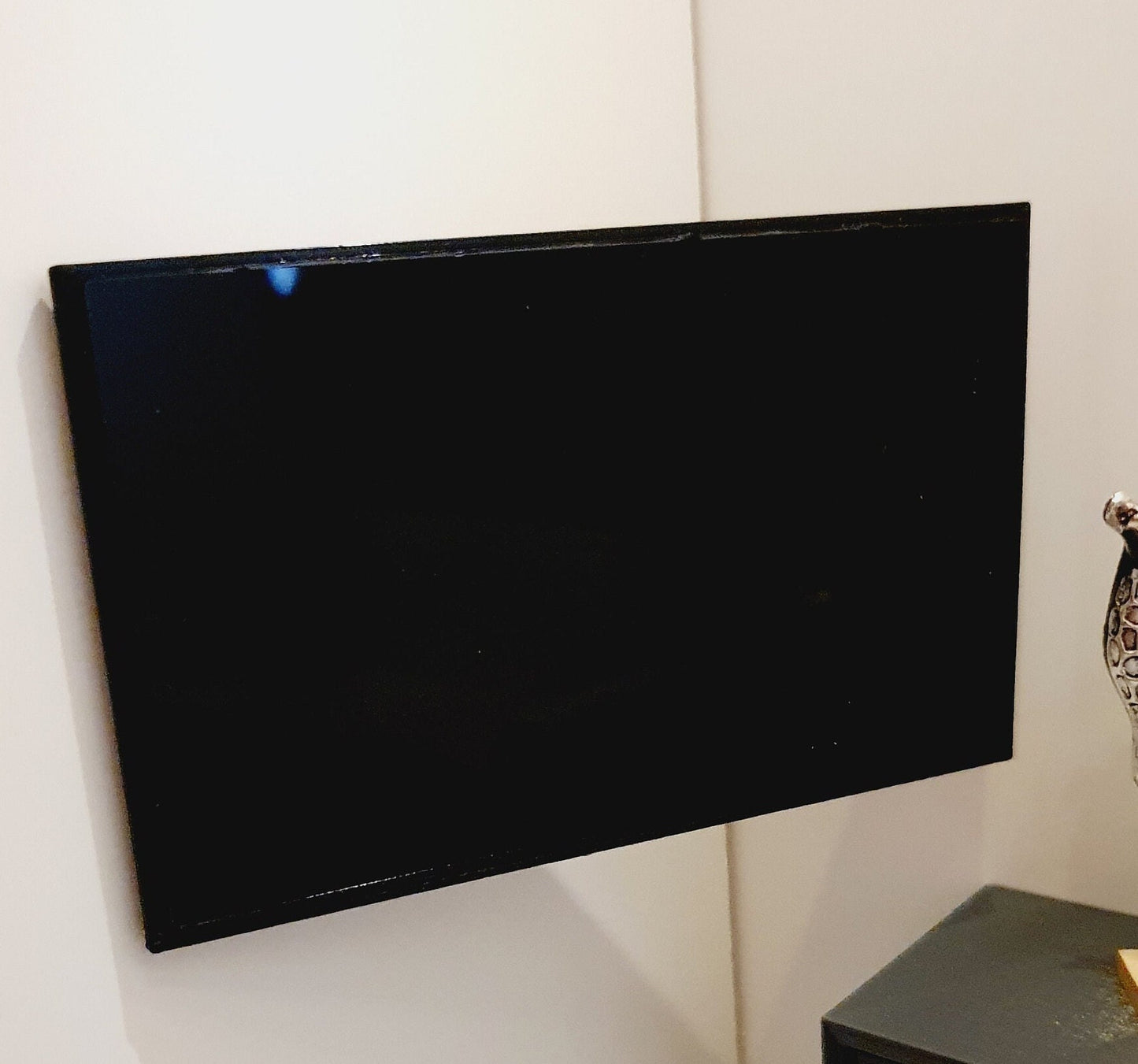 Dolls House Modern Flatscreen Television with Articulating Wall Mount that you can move, with remote control, Miniature TV (TVWM)