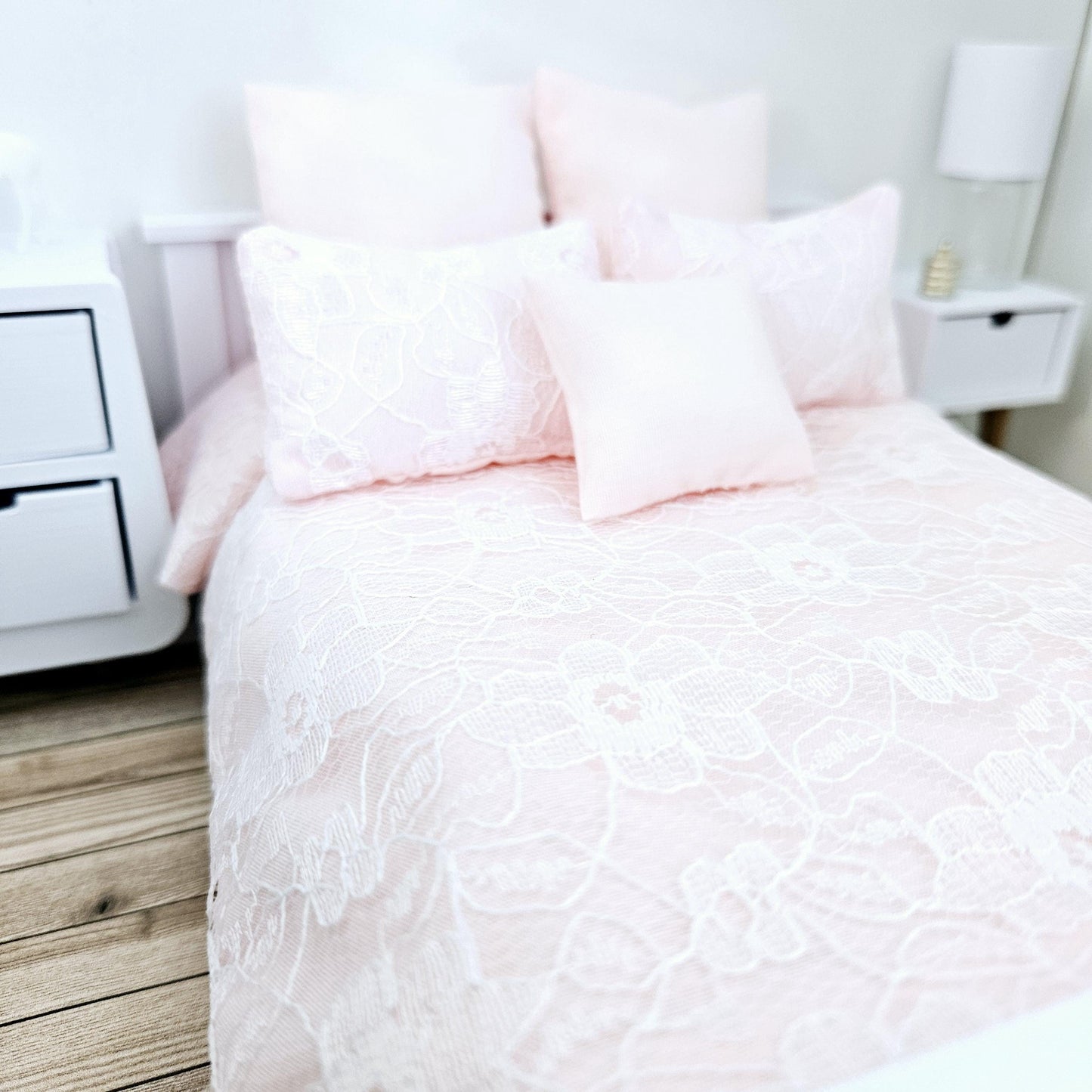 Dolls house 6 piece set, Pretty Pale Pink lace double bedding set, 12th scale, miniature bedding