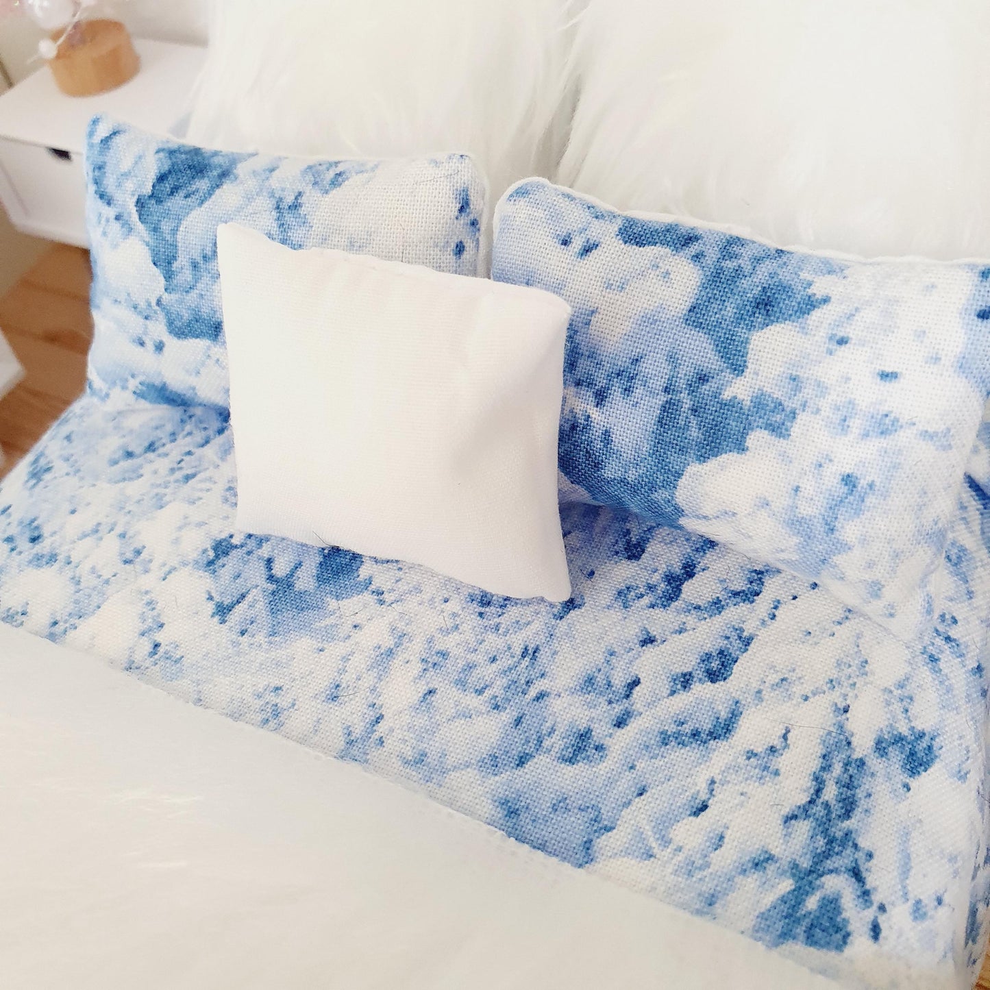 SALE!! Dolls house 7 piece set, Blue and White double bedding set, 12th scale, miniature bedding