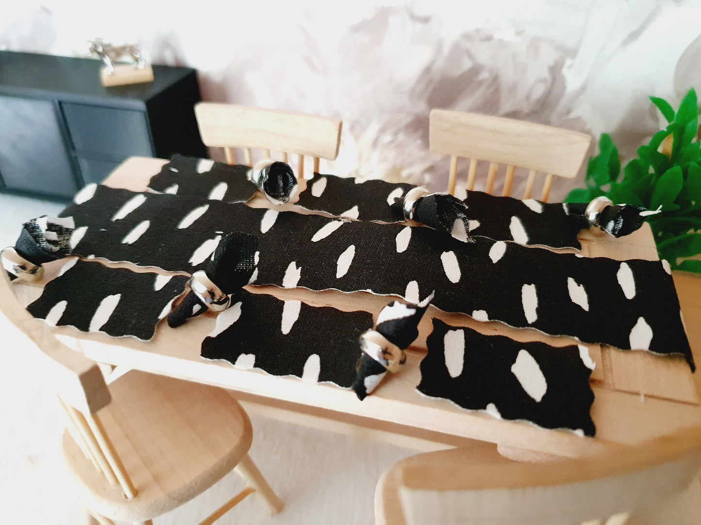 Dolls House Black Table Place Setting Set, Table Runner, Place Mats & Napkins, Set of 6, Miniature Table Place, 1:12