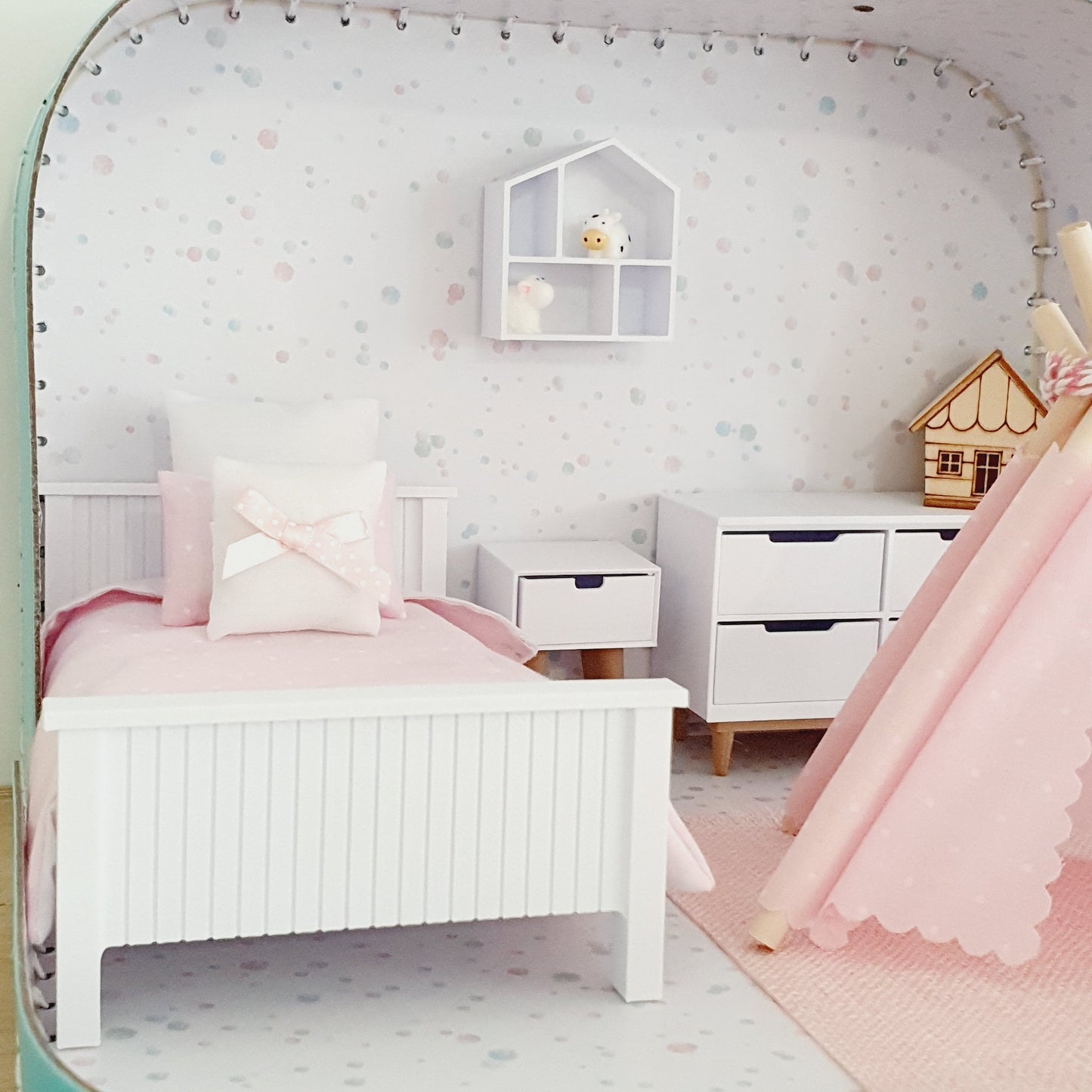 Dolls House in a Travel Suitcase, Pretty pink design, 12th Scale, Miniature case