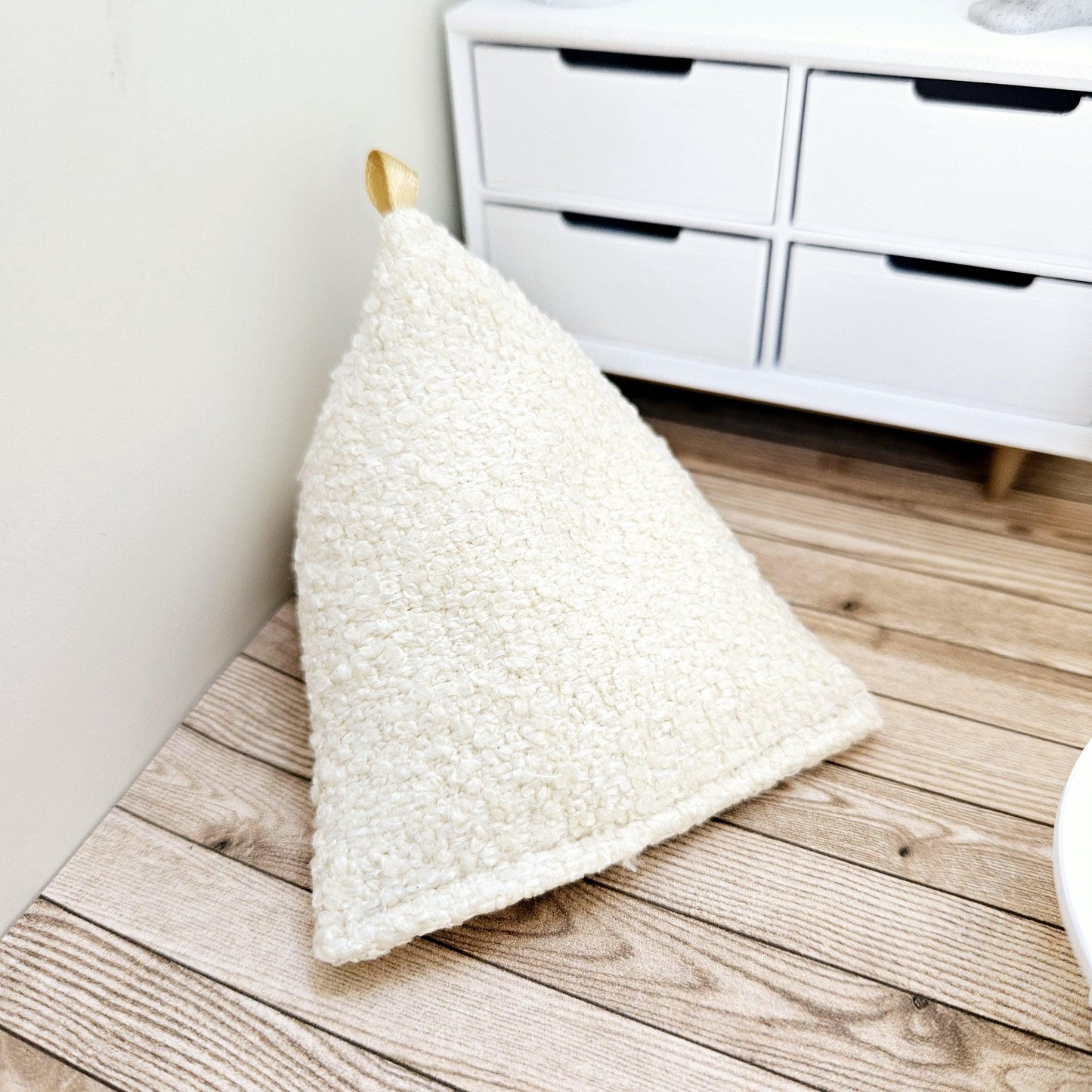 Dolls house Modern Boucle Bean Bag/ Chair, Cream, 1:12 Scale, Miniature bean bag