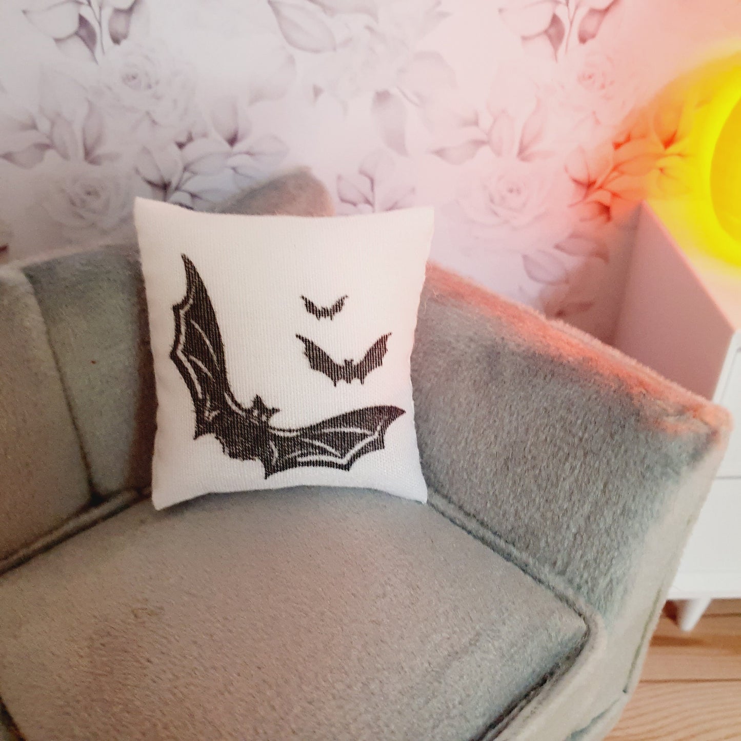 Dolls house 1x Halloween Bat Cushion, 12th scale cushions, miniature cushion, Halloween, bats