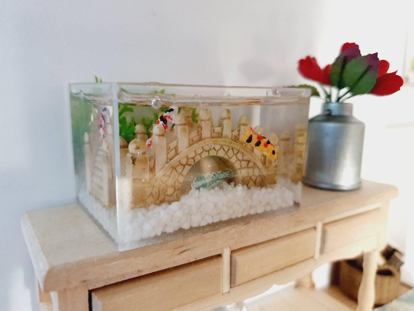 Dolls House Fish Tank / Resin Aquarium, 12th Scale, Miniature Fish Tank