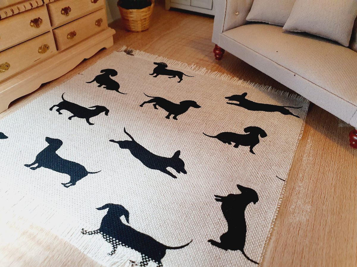 Sausage Dog Linen Look Rug – alternate view 5 | 1:12 scale dolls house miniature