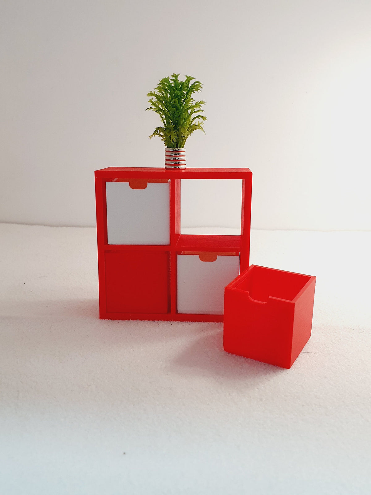 dollhouse 4 cube unit, red unit, 2 white boxes, 2 red boxes, open back, Height: 7 cm Width: 7 cm
Depth: 3 cm,3d printed, 12th scale miniature