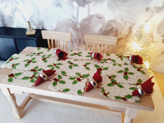 Holly Table Setting Set – alternate view 2 | 1:12 scale dolls house miniature