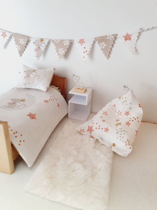 Star Bean Bag Chair – alternate view 2 | 1:12 scale dolls house miniature
