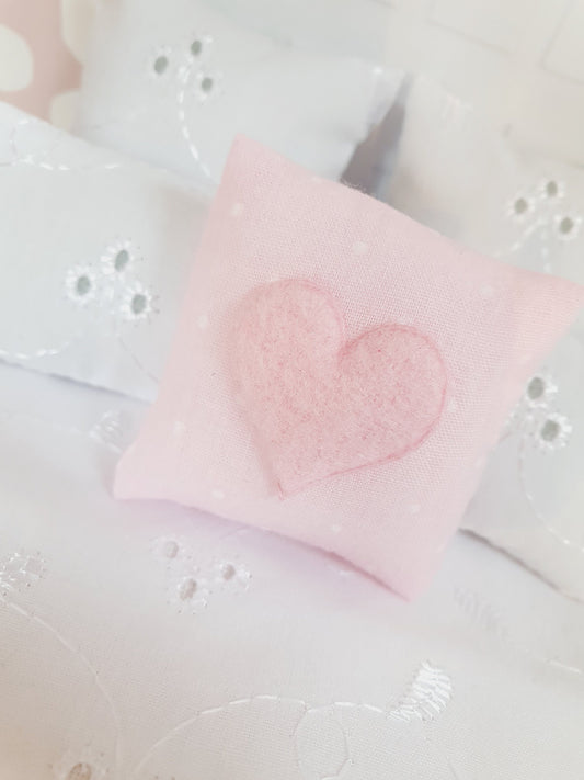 Polka Dot Heart Cushion – alternate view 2 | 1:12 scale dolls house miniature
