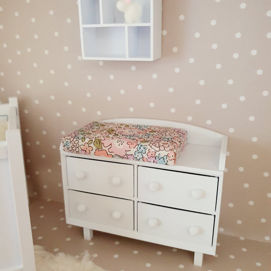 Liberty Michelle Changing Table – alternate view 2 | 1:12 scale dolls house miniature
