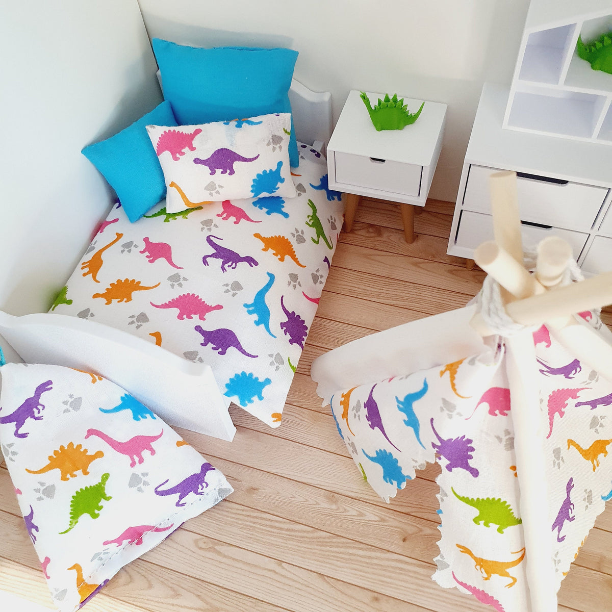 Dinosaur Bean Chair – alternate view 5 | 1:12 scale dolls house miniature