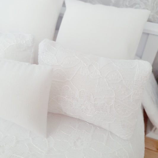 White Lace Double Bedding Set – alternate view 2 | 1:12 scale dolls house miniature