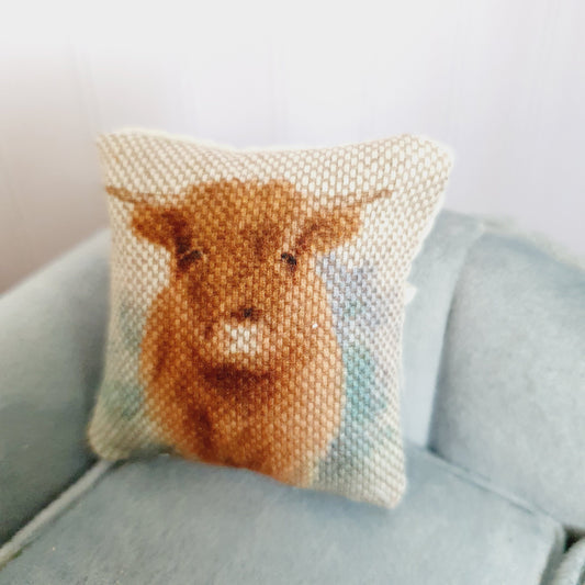 Highland Cow Cushion – alternate view 2 | 1:12 scale dolls house miniature