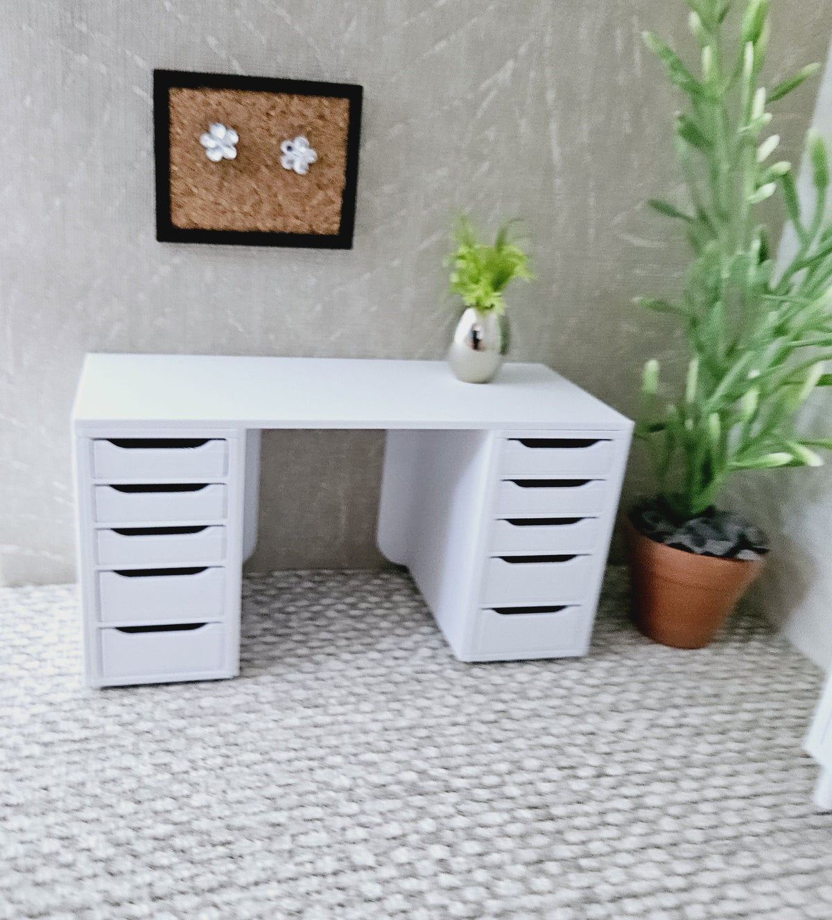 Cork Board – alternate view 5 | 1:12 scale dolls house miniature