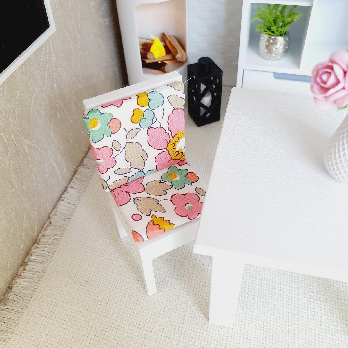 Modern Floral Dining Chair – alternate view 10 | 1:12 scale dolls house miniature