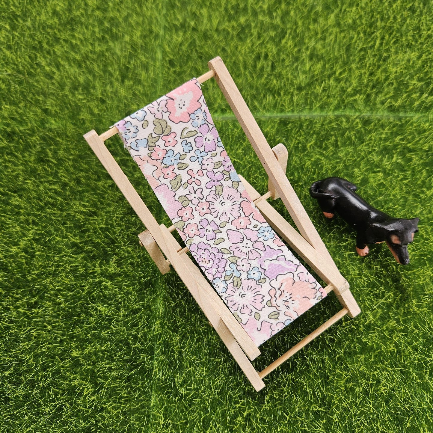 Dolls House Wooden Folding Deck Chair, Miniature, 12th Scale