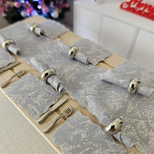 Christmas Table Place Setting Set – alternate view 2 | 1:12 scale dolls house miniature