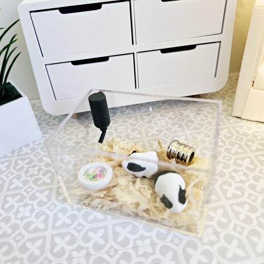 Guinea Pig Cage Kit – alternate view 2 | 1:12 scale dolls house miniature