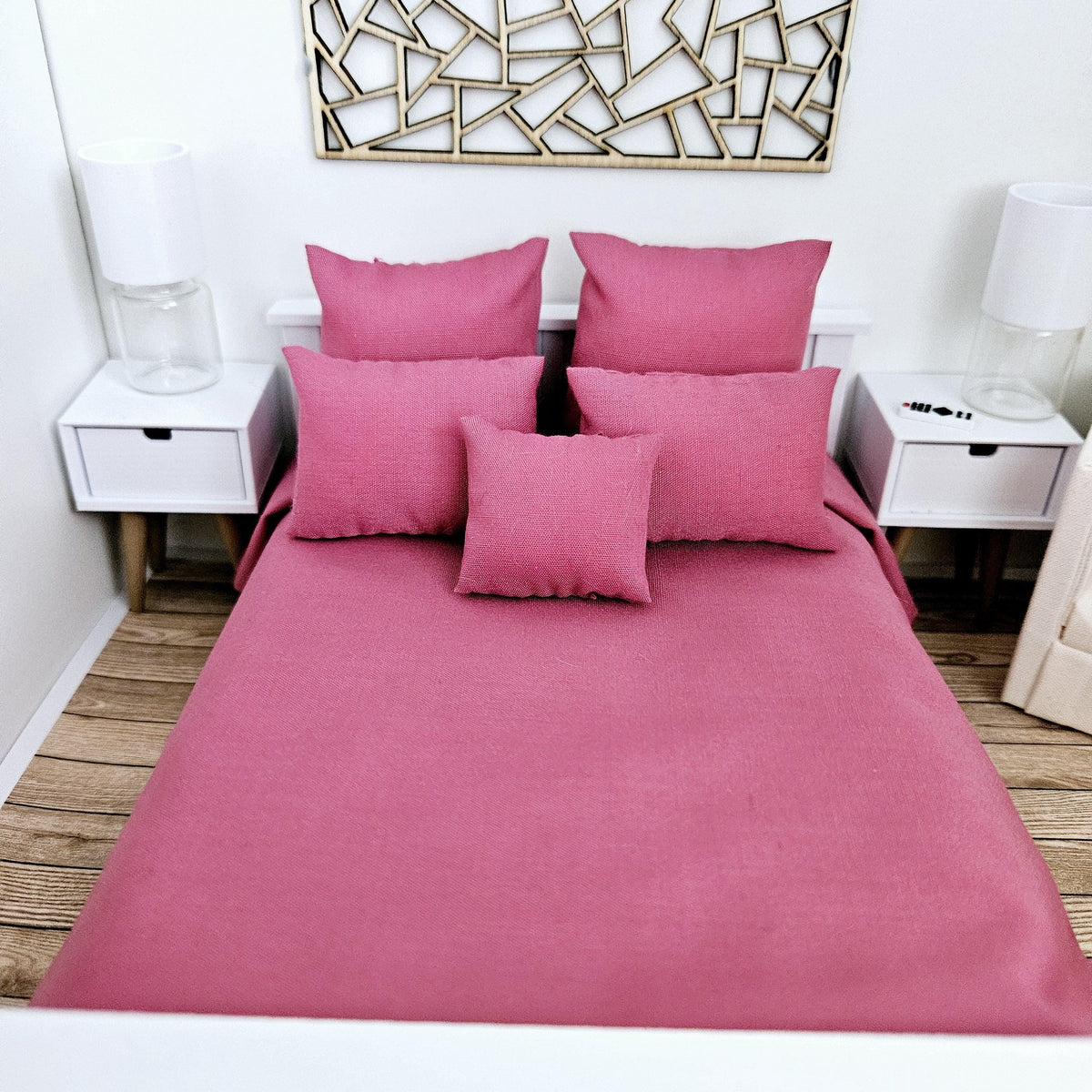 Double Bedding & Coloured Throw Set – alternate view 10 | 1:12 scale dolls house miniature