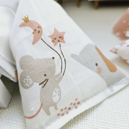 Elephant & Mouse Bean Bag Chair – alternate view 2 | 1:12 scale dolls house miniature
