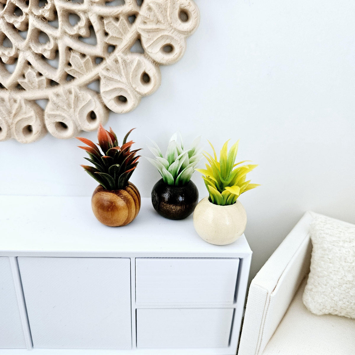 Wooden Plant Pots – Set of 3 – alternate view 6 | 1:12 scale dolls house miniature