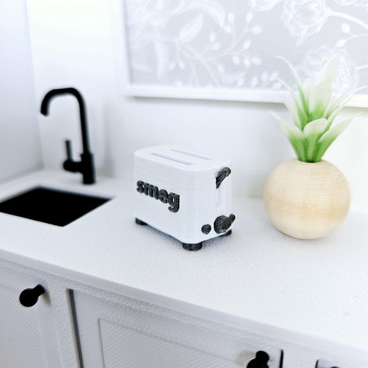 SMEG Toaster – alternate view 2 | 1:12 scale dolls house miniature