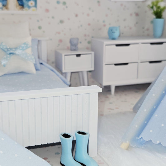 Blue Polka Dot Suitcase Dollhouse – alternate view 2 | 1:12 scale dolls house miniature