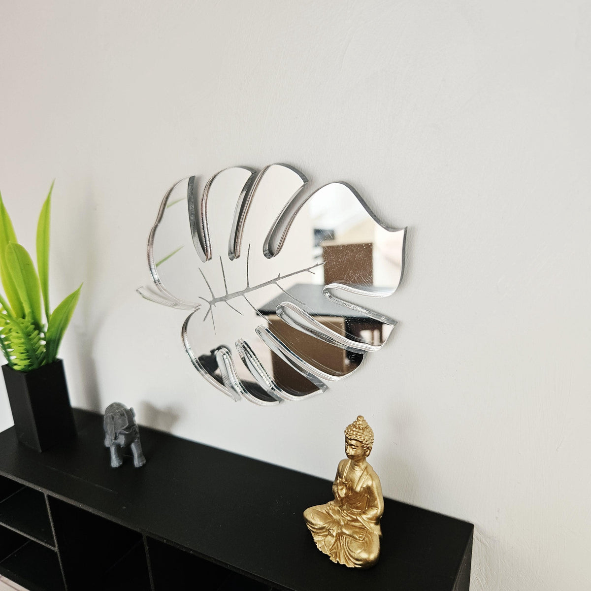 Dolls House Monstera Leaf Mirror | Silver Acrylic Wall Mirror | Tropical Decor | 1:12 Scale