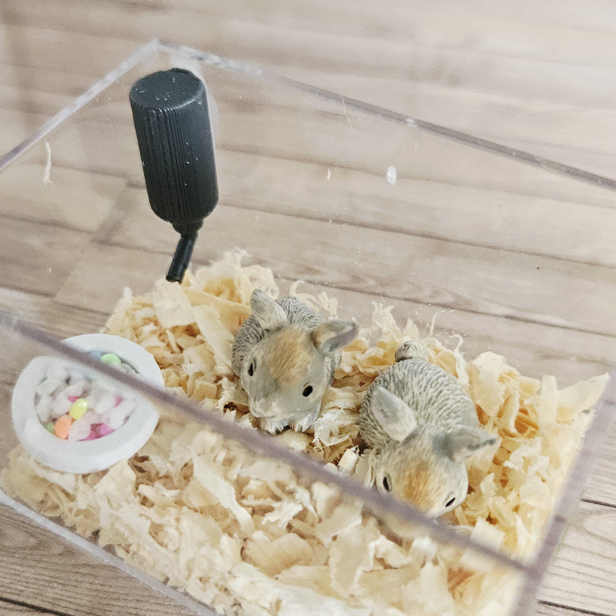 Rabbit Cage Kit with Bunnies – alternate view 8 | 1:12 scale dolls house miniature