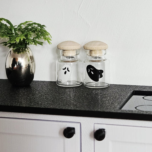 Halloween Jars: , Set of 2 – alternate view 2 | 1:12 scale dolls house miniature