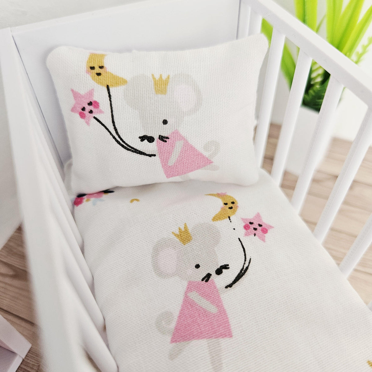 Pink Mouse Cot Bedding Set – alternate view 5 | 1:12 scale dolls house miniature