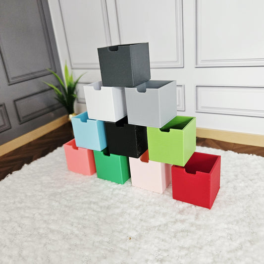Small Cube Storage Box – alternate view 2 | 1:12 scale dolls house miniature