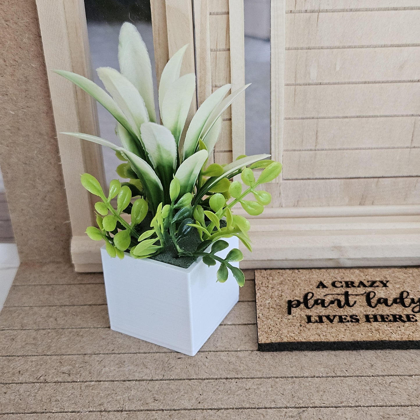 Dolls House Coloured Plant Pot with Green & White Plant | Modern Indoor Plant | 1:12 Scale