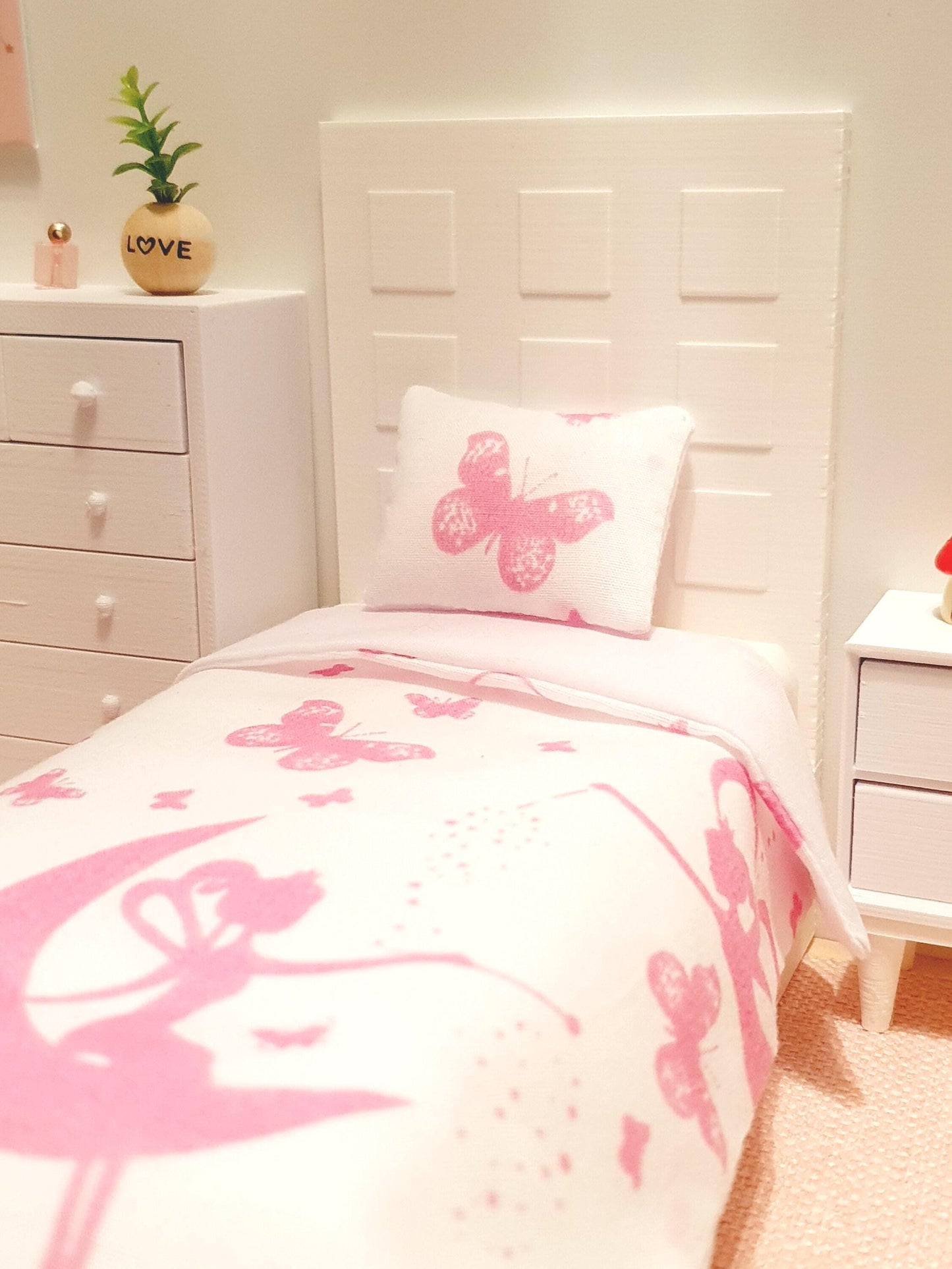 Dolls House Pink Fairy Bedding Set: 12th Scale Girls Room Decor
